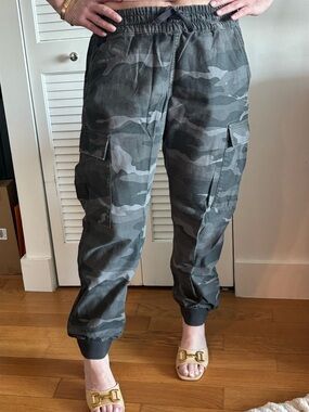 TNA Gray Camo Cargo Jogger Pants
